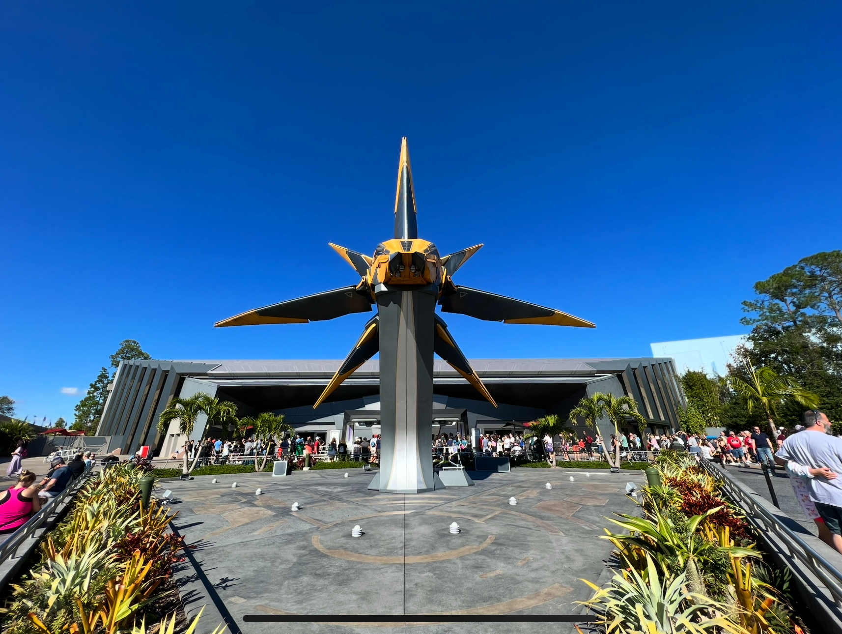 Guardians of the Galaxy: Cosmic Rewind en EPCOT, una montaña rusa con giros de 360 grados y una experiencia intergaláctica