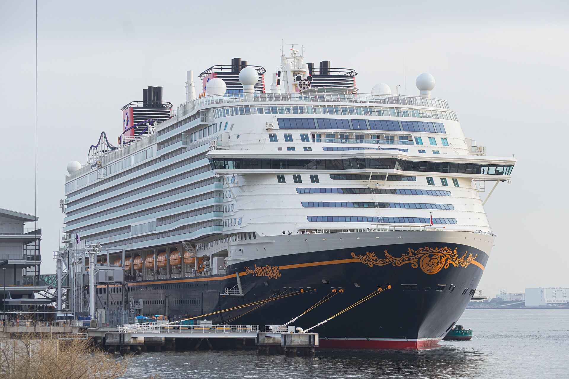 Disney Adventure, barco de Disney Cruise Line con base en Singapur