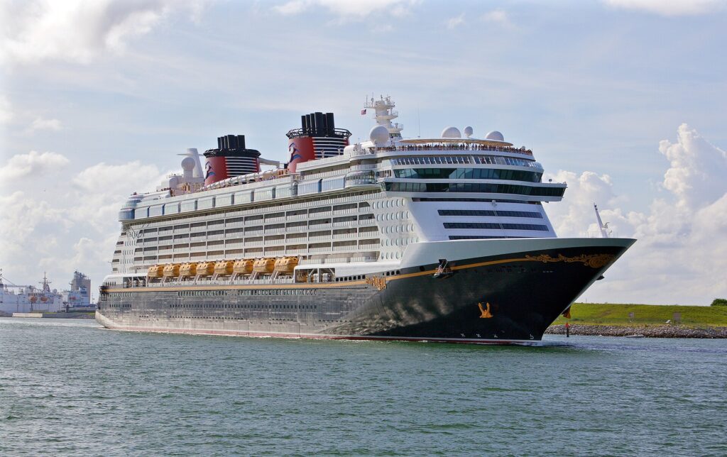 Restaurantes rotativos Disney a bordo del Disney Dream