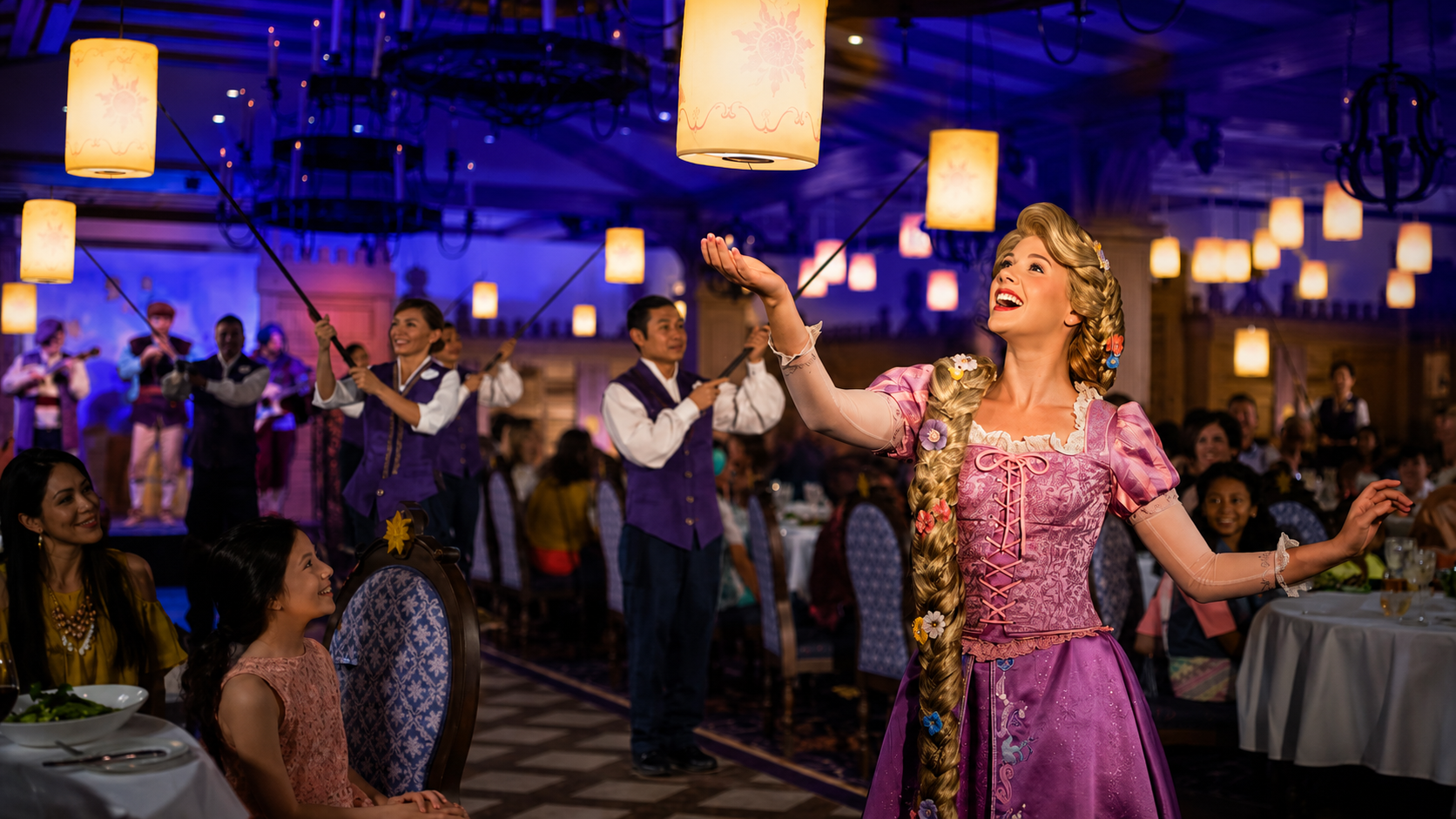 Rapunzel's Royal Table, restaurante rotativo del Disney Magic