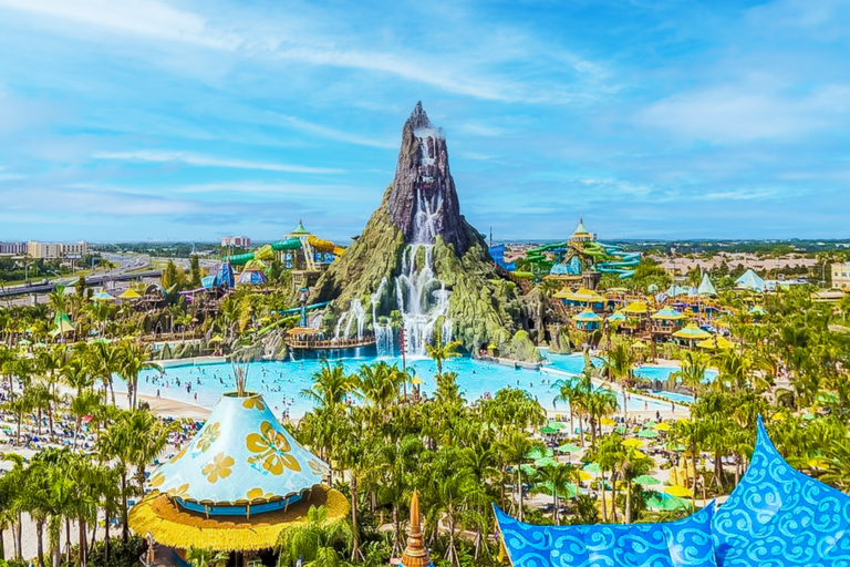 Volcano Bay Universal Orlando, parque acuático con el volcán Krakatau
